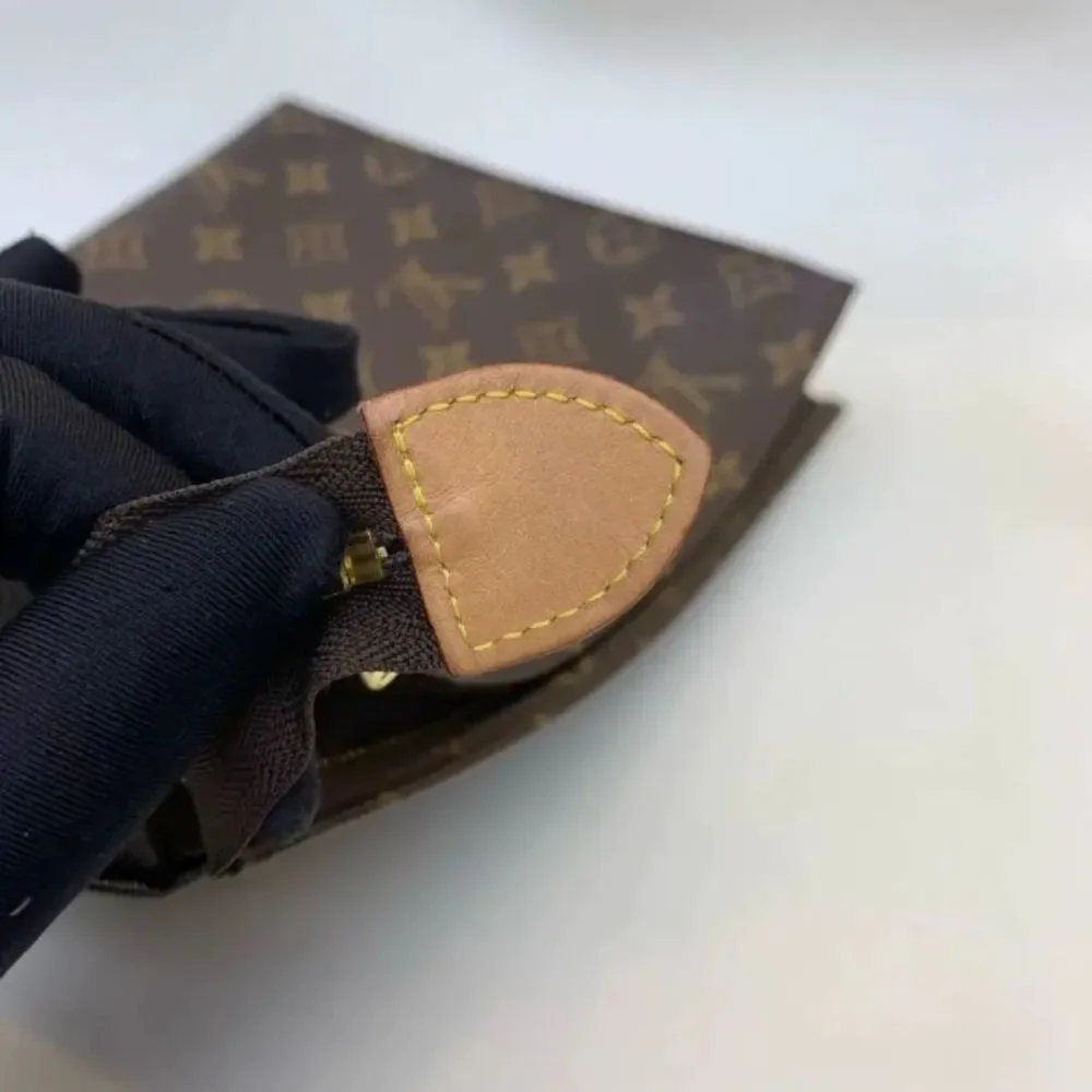 Louis Vuitton Women Pre-Loved Bag Very Good Condition